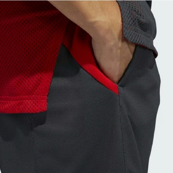 Adidas Athletic Shorts Mens Carbon Black & Red - Picture 3 of 5